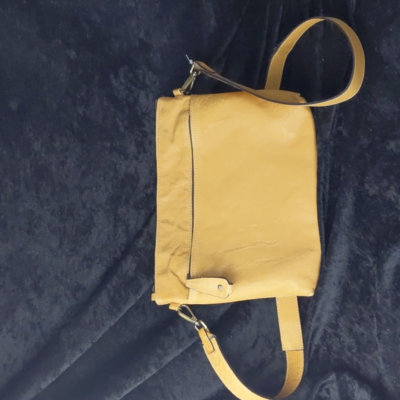 maxon Bags Maxon Italy Cross Body Tan Leather Bag Poshmark